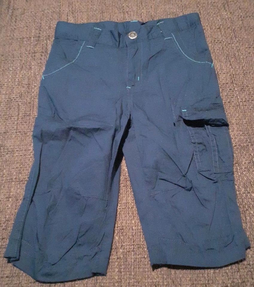 Dünne kurze Hose - Gr.122 - NEU - dunkelblau - Jungen in St. Kilian