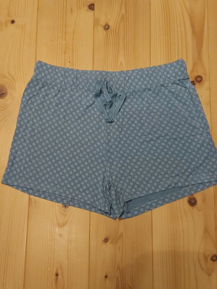 Shorts TCM 36/38 Hose Sommerhose kurz sehr schön in Cremlingen