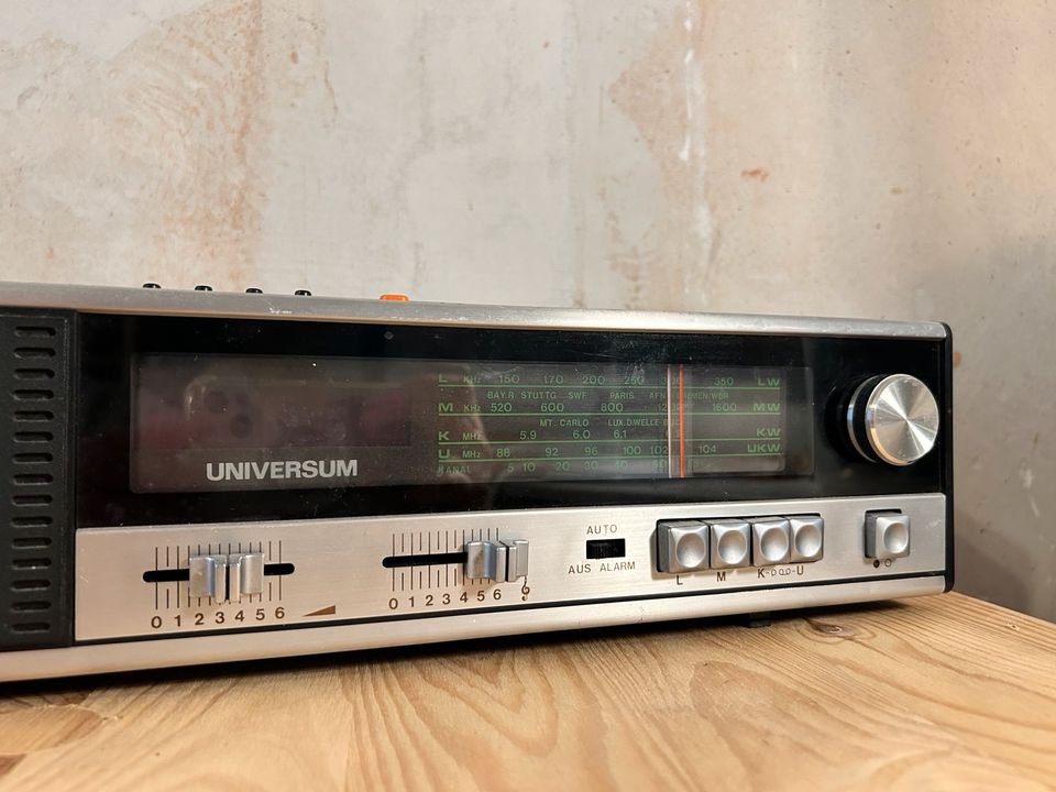 Diverse Radios in Karlsruhe