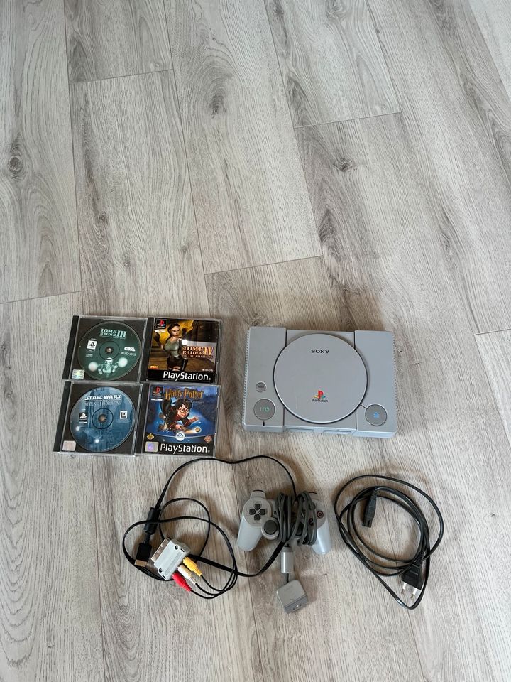 Playstation 1 mit 4 Spiele in Heilsbronn