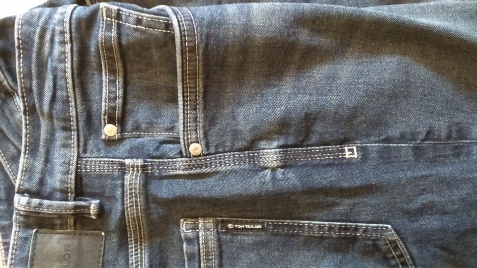 Kurze Jeans Tom Taylor, W36 in Wunstorf