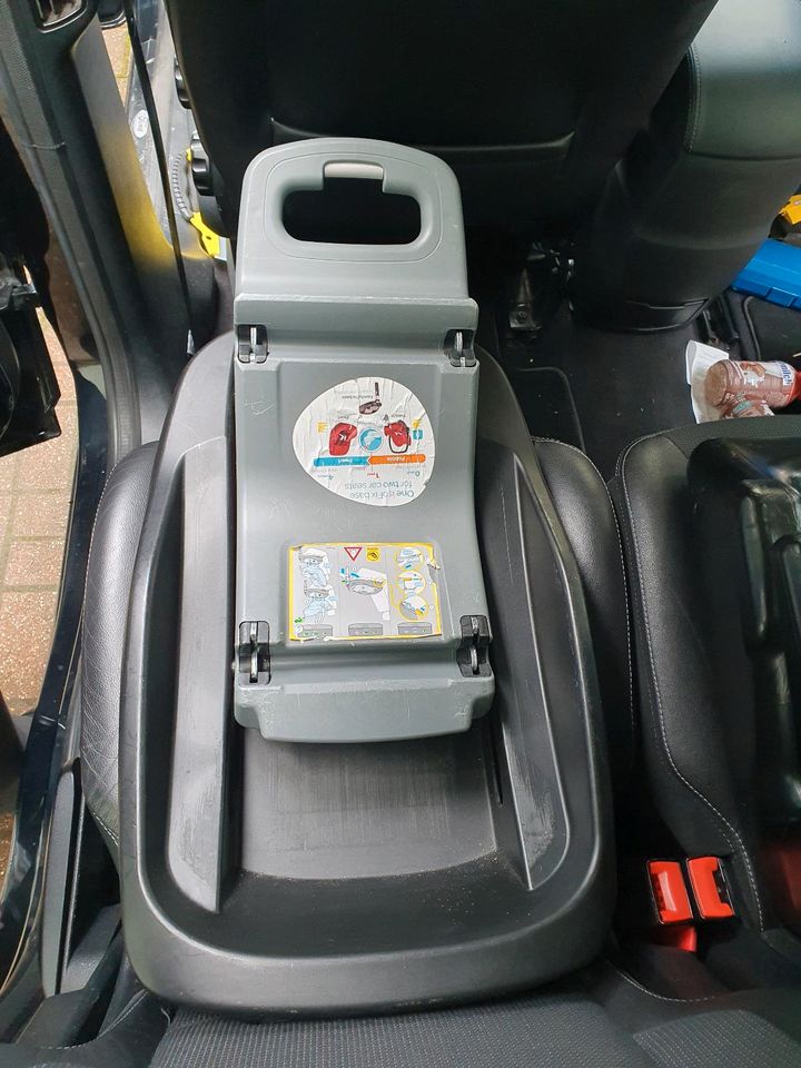 Auto maxi cosi sitze, isofix, baby schale sitz in Essen