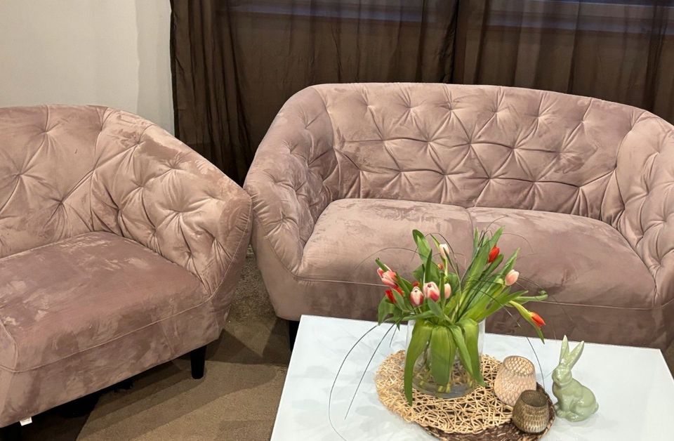 • Chesterfield 2-Sitzer Sofa + 2 Sessel || Farbe rosa / in Kitzingen