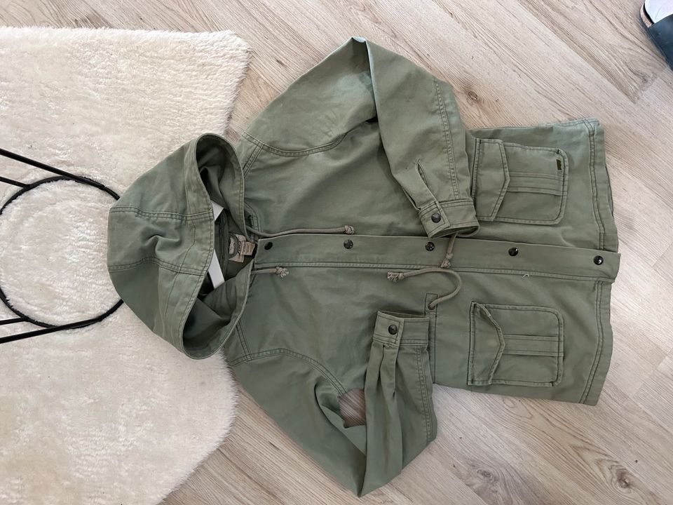 Levi’s Parka in Neckargemünd