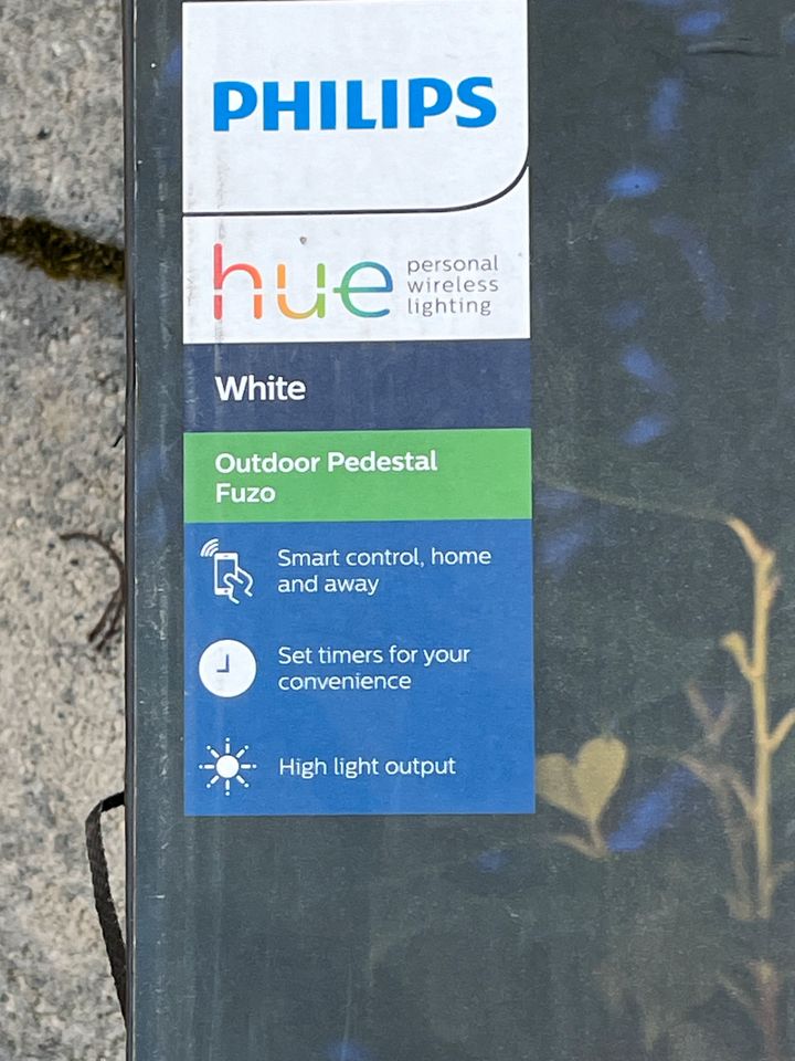 Philips Hue White Fuzo LED-Sockelleuchte UVP 119 Euro in Heilbronn