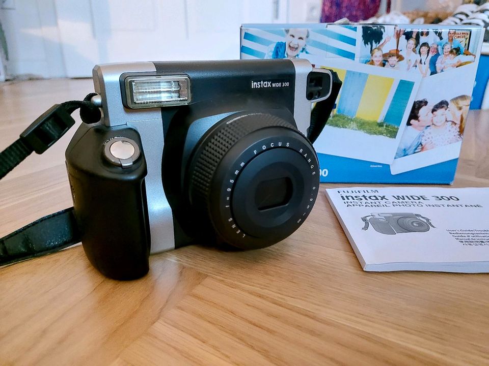 Wie neu: Kamera Fujifilm instax Wide 300 *Sofortbildkamera in Sachsen -  Chemnitz | eBay Kleinanzeigen ist jetzt Kleinanzeigen