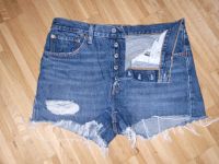 modische kurze Jeans Shorts Levis 501 W30 Neuhausen-Nymphenburg - Neuhausen Vorschau