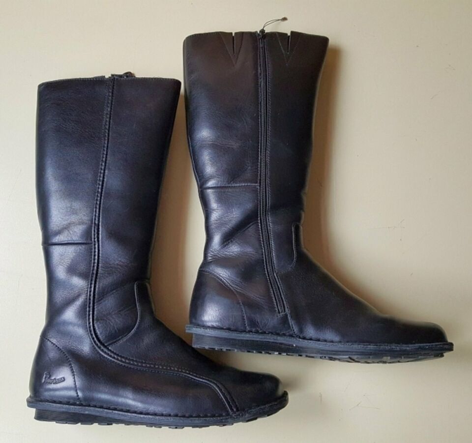 Dr Martens Stiefel, schwarz, Gr. 41, 3A71 in Flensburg