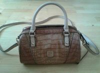 Handtasche von Guess, Originalware, Leder, neu, mit Trageriemen München - Berg-am-Laim Vorschau