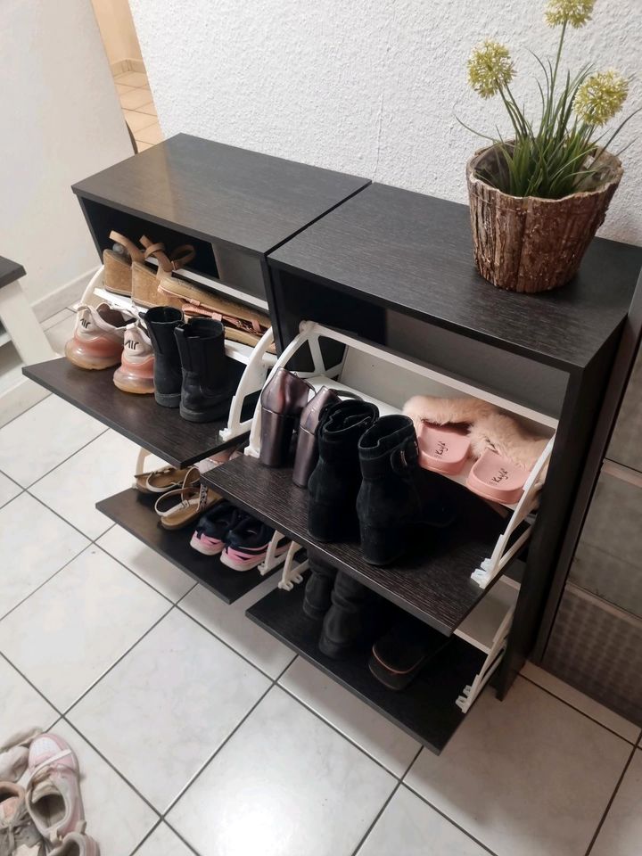 Flur Garderobe mit  zwei Schuhschränken Wand Garderobe in Düsseldorf