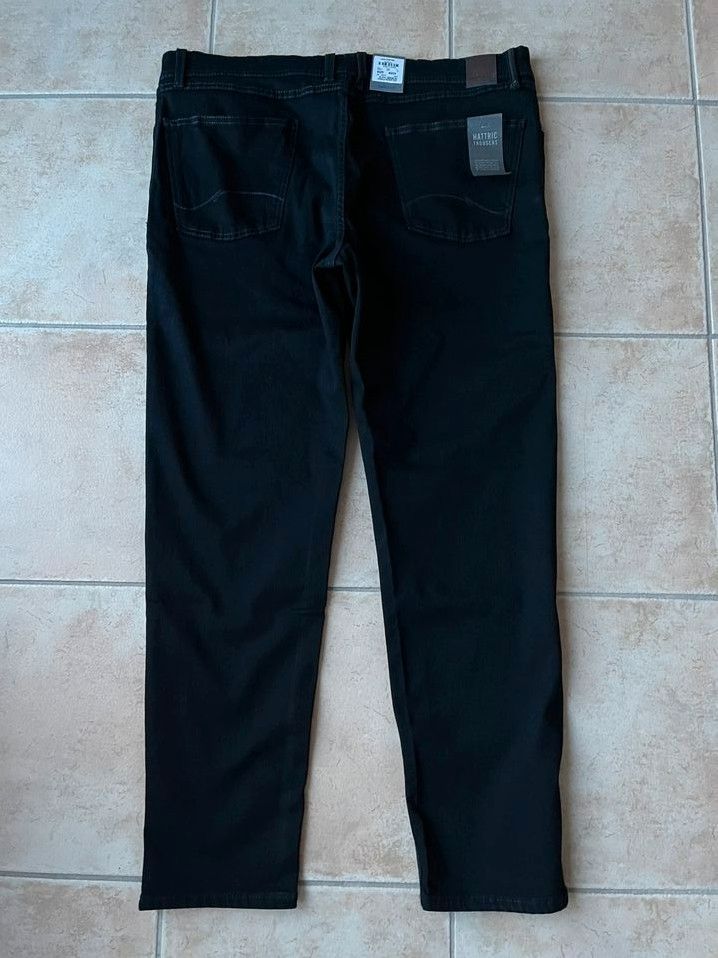 HATTRIC HUNTER Herren Jeans blue black Gr. 40/32 Stretch NEU in Oppenheim