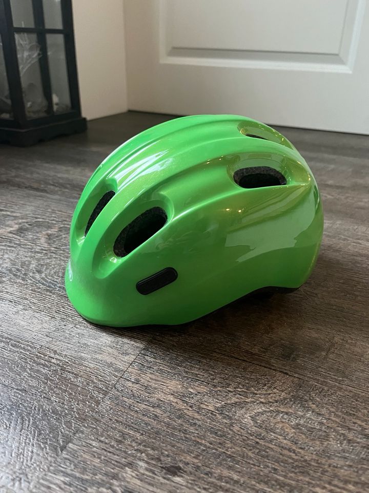 Abus Kinder Fahrradhelm Größe 45-50cm in Betzdorf