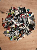 Lego Star Wars Bausteine + 75133,75127 und 75198 Berlin - Reinickendorf Vorschau