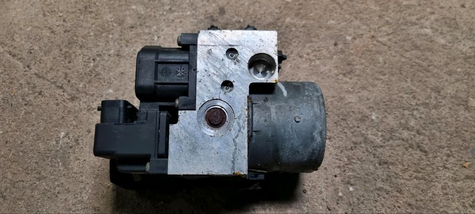 Opel Corsa B Tigra ABS Block Steuergerät 90496978 0273004136 in Estorf