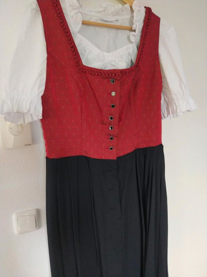 Dirndl von Hammerschmid in Stephanskirchen