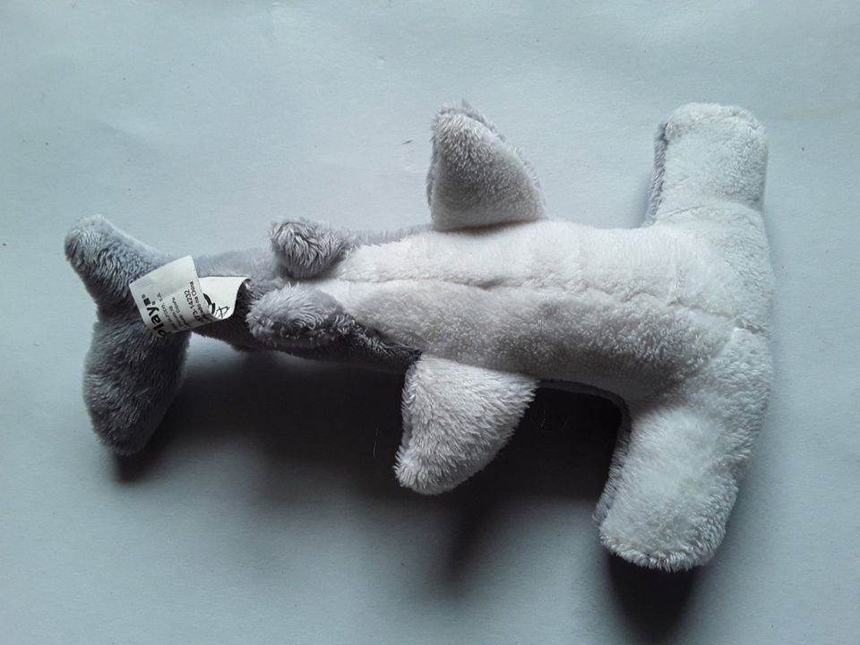 Spielzeugfigur Stofftier Hammerhai Hai grau Plüsch-/Kuscheltier in Süd -  Niederrad | Kuscheltiere günstig kaufen, gebraucht oder neu | eBay  Kleinanzeigen ist jetzt Kleinanzeigen