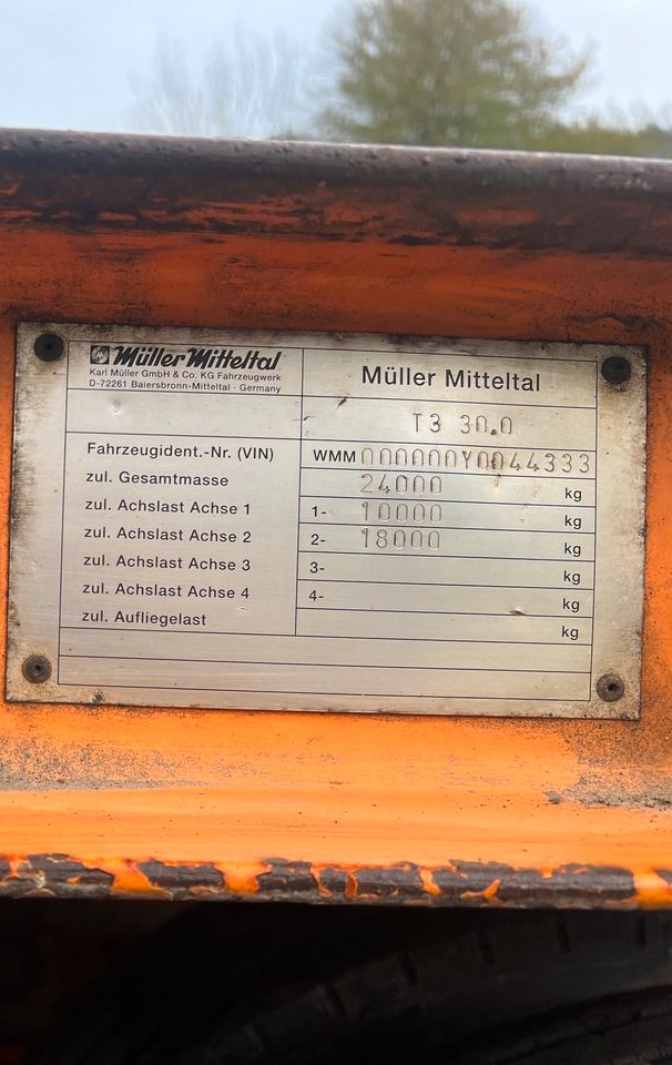 Tieflader Müller Mitteltal 24 Tonner in Sulz