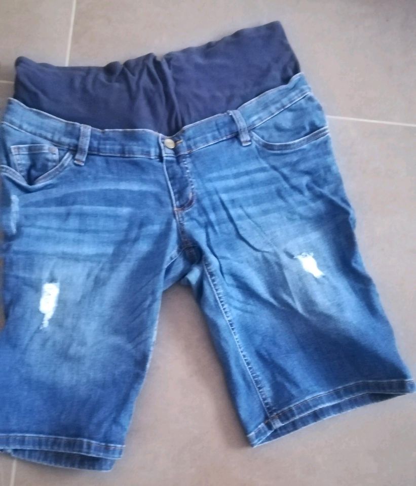 kurze Umstandsjeans Gr. 46 in Bischbrunn