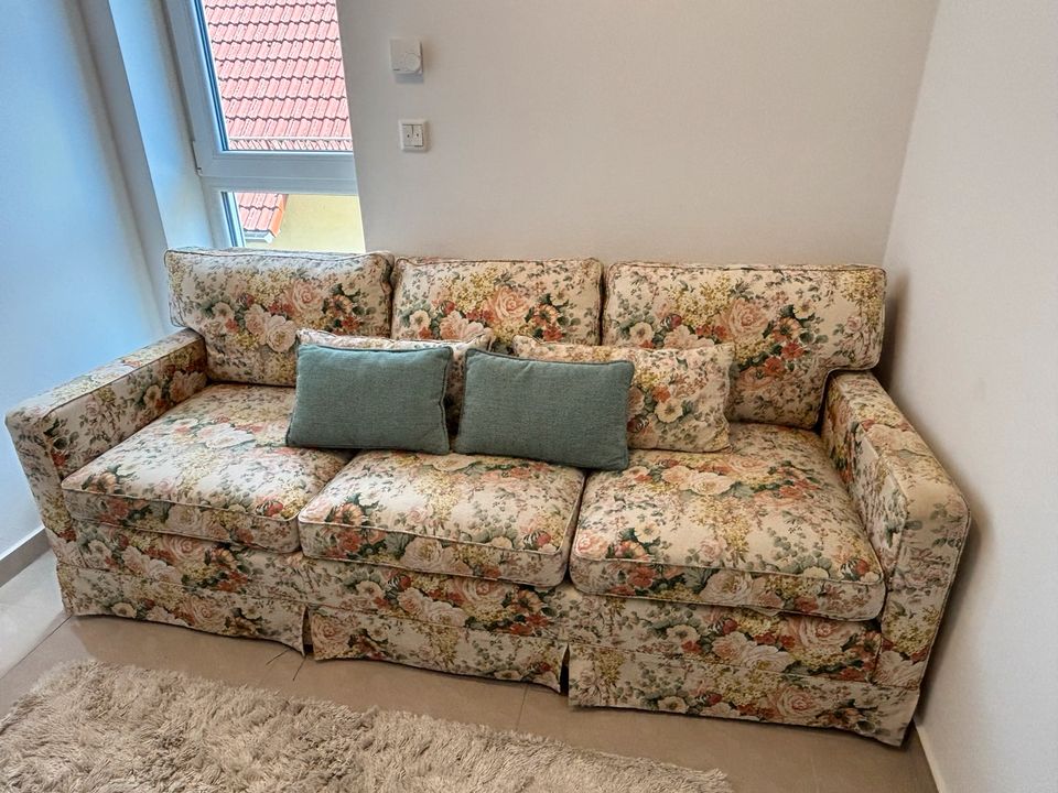 Super gemütliche couch in Sulzbach
