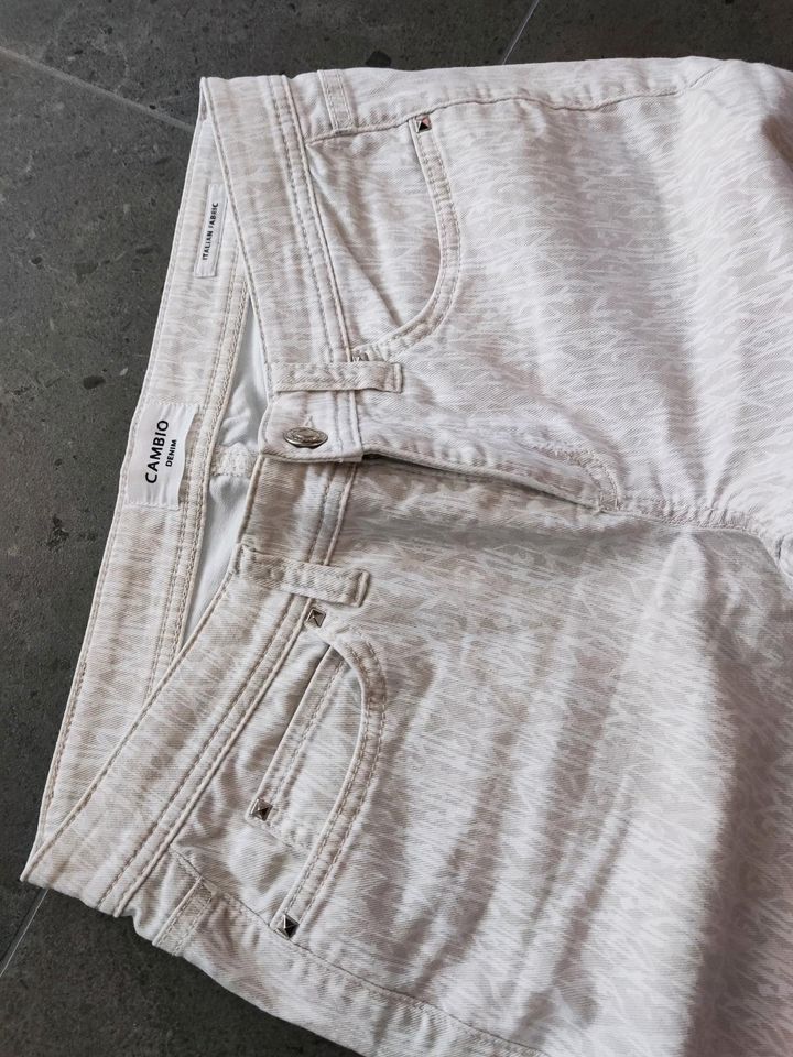 Damen CAMBIO denim Jeans Italien Fabric 40 Creme neuw in München