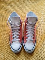 CONVERSE CHUCK TAYLOR Chucks  Gr. 43 Pankow - Buch Vorschau