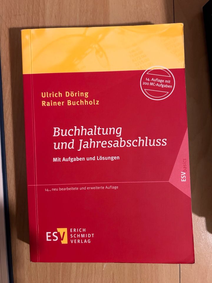 Buch Buchhaltung und Jahresabschluss in Centrum