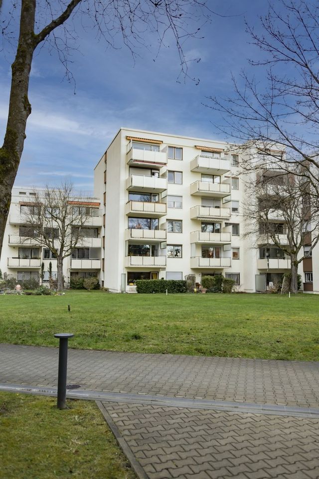 FÜR DIE FAMILIE  - KERNSANIERTE 4 ZIMMER WOHNUNG INKL. BALKON IN MÜNCHEN SOLLN in München