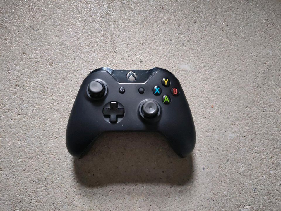 Controller Xbox One in Bottrop