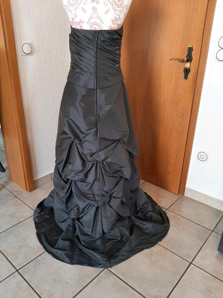 Ballkleid - Schützenfest - Königin - Abendkleid - Hochzeit *Neu* in Drolshagen