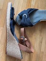 Tommy Hilfiger Sandalen mit Keilabsatz, Größe 39 Köln - Nippes Vorschau