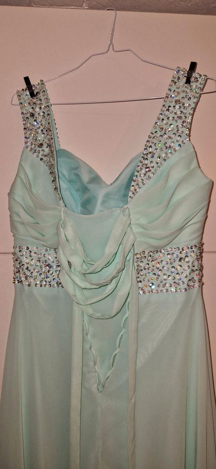 Mint farbenes Abendkleid in Zerbst (Anhalt)