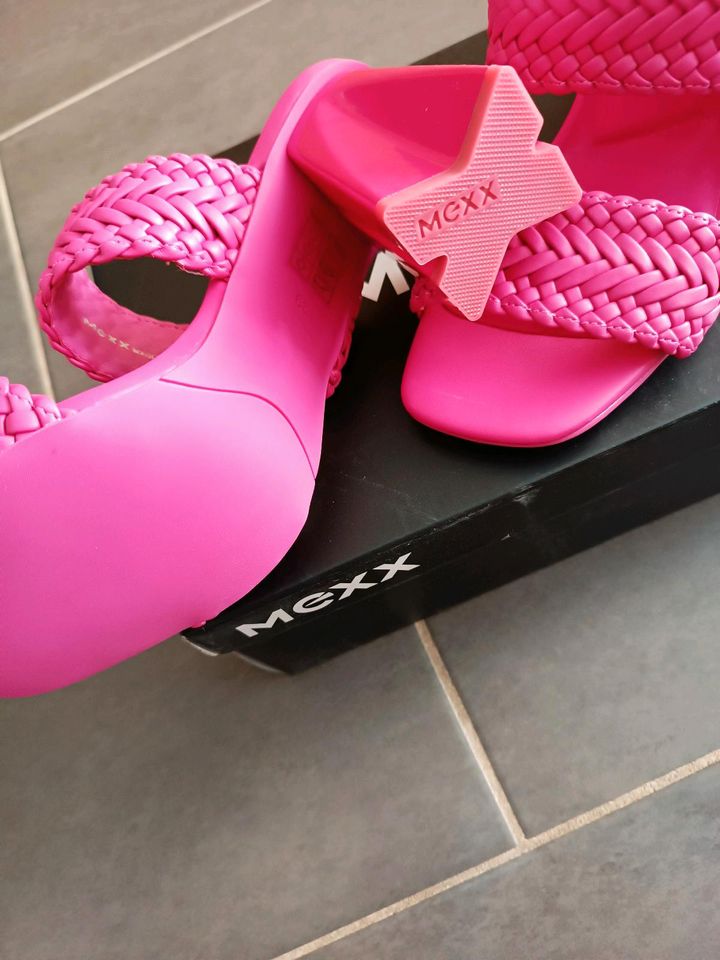 Mexx sexy Sandalen mules pink Barbie 39 neu in Eisenach