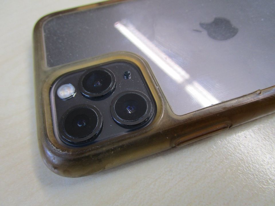 LNR/DD: Apple iPhone 11 Pro A2215 Space Grey 256GB Akku 84% in Plauen
