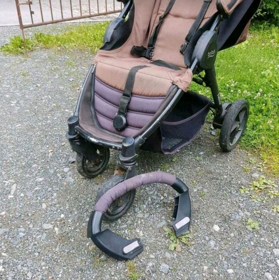 Kinderwagen, Kutsche, Buggy von Britax "B-Motion" in Zwoenitz