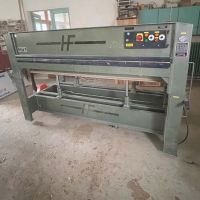 Furnierpresse Typ H 40 E Johann Frischling Baujahr 1999 Brandenburg - Golßen Vorschau