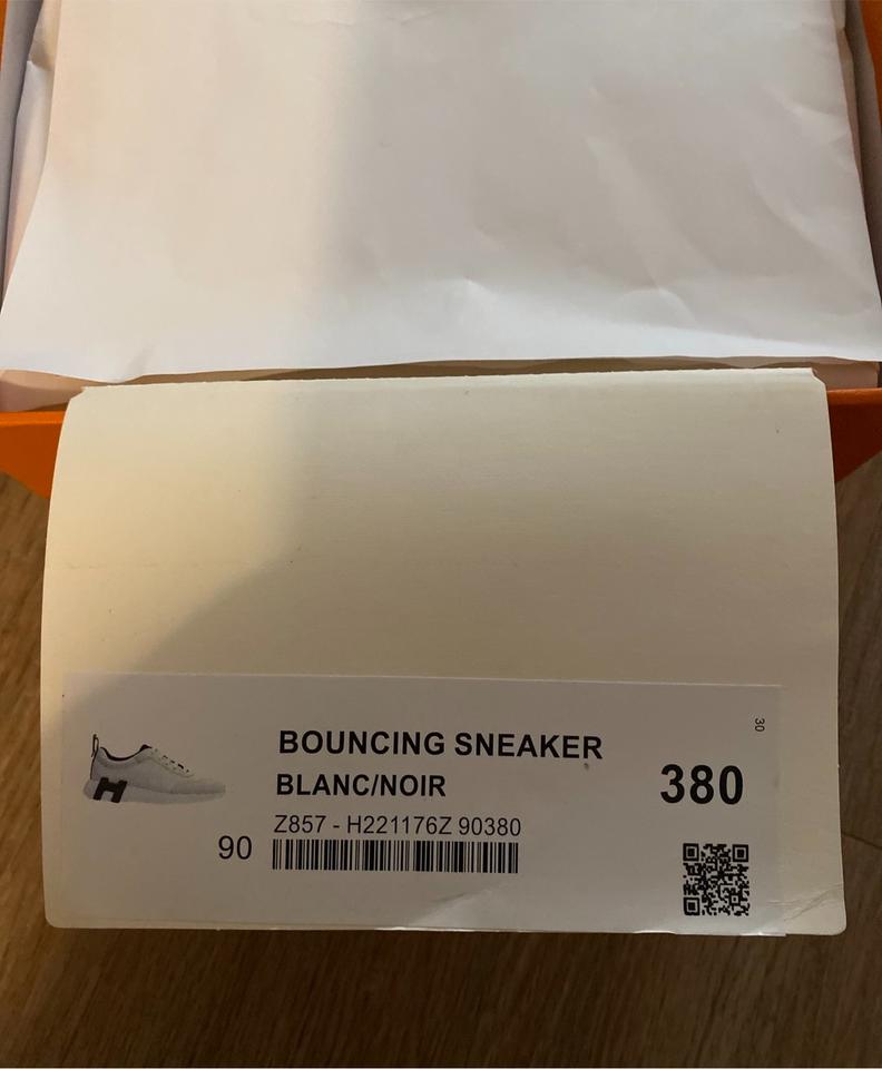Original HERMÈS Sneaker in grau/ schwarz/ weiß, Größe 38 in Hanau