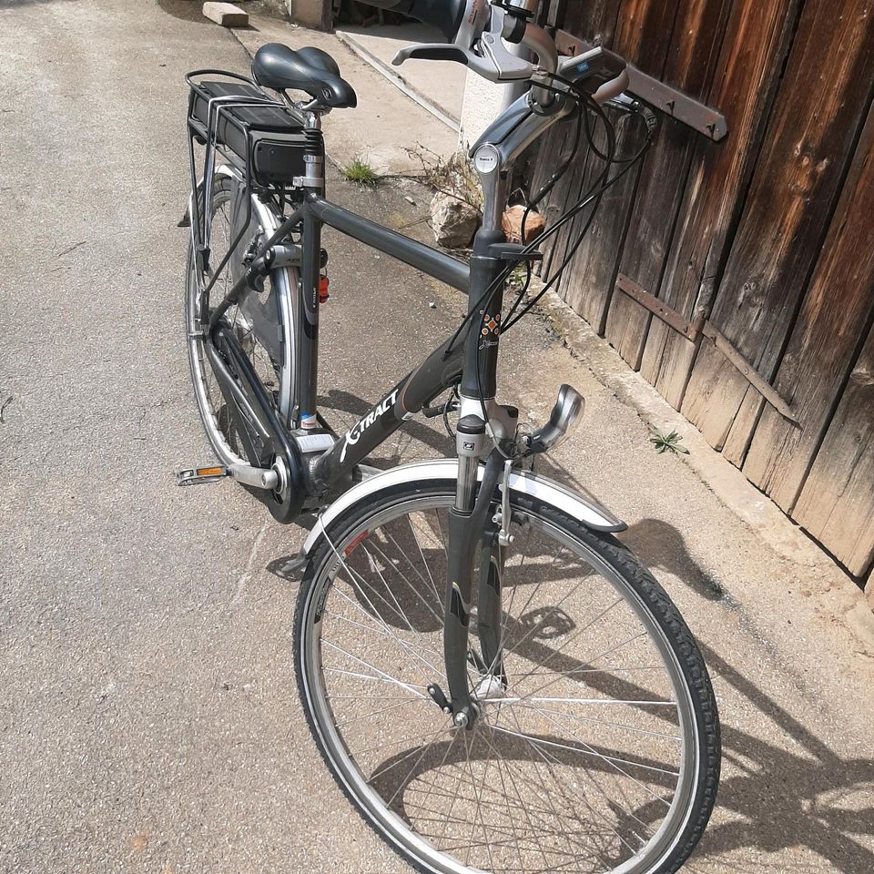 E Bike mit Mittelmotor wenig Km in Öhringen