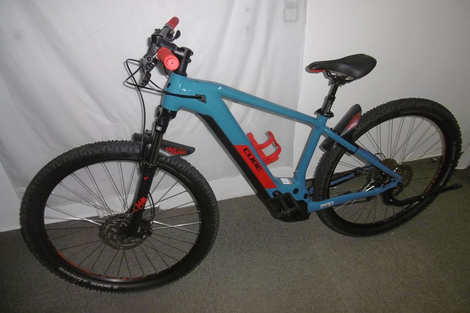 CUBE "REACTION HYBRID PERFORMANCE 400" TOP E-MOUNTAINBIKE 29 ZOLL in Selb