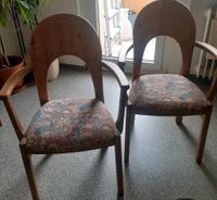 4 Massivholzstühle, 2 davon Armlehnstühle mit gepolsterter Sitzfl Baden-Württemberg - Karlsruhe Vorschau