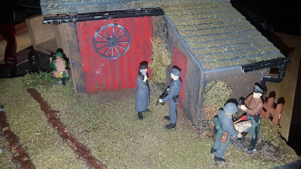 Diorama: Vorgeschobener Posten 1:35 II. WK. Dt. Sd.Kfz.253 le Beo in Münnerstadt