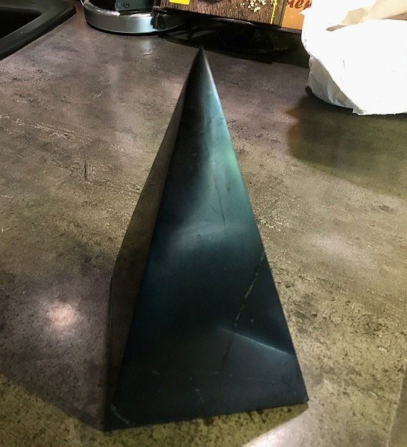 Schungit / Shungite , Pyramide "Goldener Schnitt"  SONDERPREIS in Ganderkesee