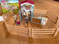 Pferdebox mit Arabern+Pferdepflegerin SCHLEICH/HORSE CLUB 42369 Bielefeld - Brackwede Vorschau