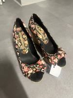 Sommerschuhe von Buffalo mit Keilabsatz Stuttgart - Zuffenhausen Vorschau