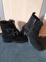 Graceland Schuhe Boots Stiefel Schnallen Gr. 39 Neu Thüringen - Altenburg Vorschau