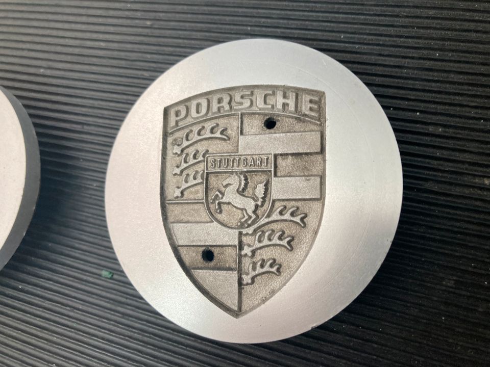 Porsche Original Metall Alu Nabendeckel Felgen Deckel Kappen 964 in Karlsfeld