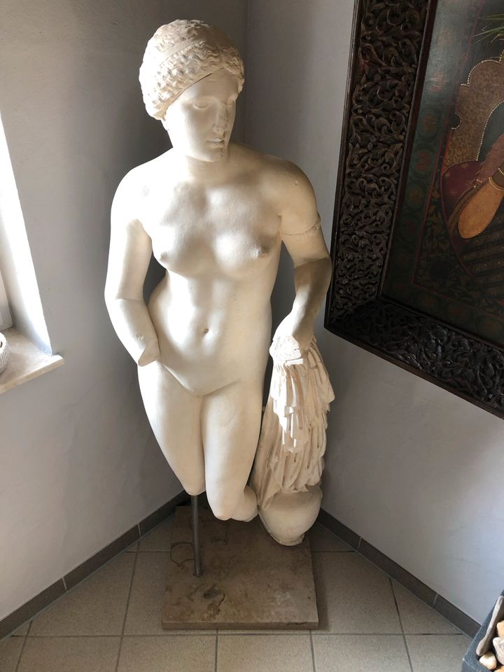 Aphrodite von Knidos, aus der Kunstsammlung-Glyptothek in Olpe