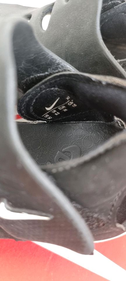 Nike Sandalen in Siegen