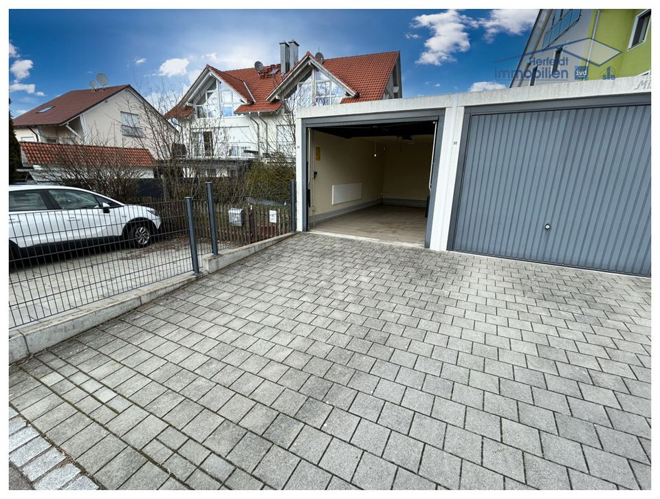 Luxuriöse Designerwohnung über zwei Etagen mit Panoramablick, Aufzug, Garagen- & Außenstellplatz in Großaitingen