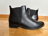 CAPRICE Chelsea Boots schwarz Damen Leder Stiefellette 42 Niedersachsen - Bückeburg Vorschau