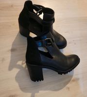 Damen Stiefeletten Zara damen schuhe boots gr 37 Nordrhein-Westfalen - Oberhausen Vorschau